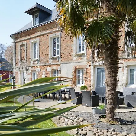 La Charmeuse D'etretat