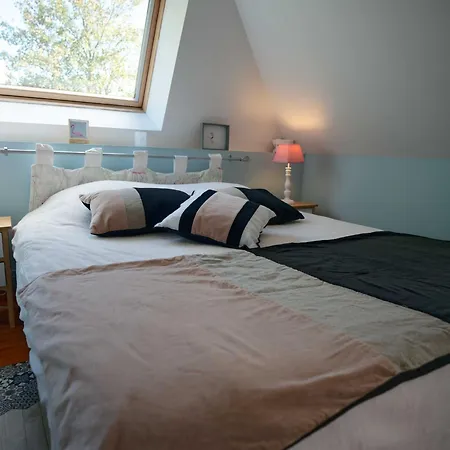 La Charmeuse D'etretat *