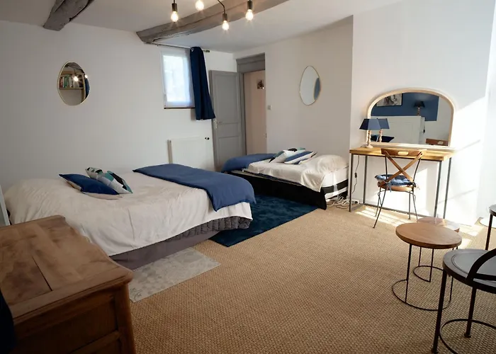 La Charmeuse D'etretat * Bordeaux-Saint-Clair